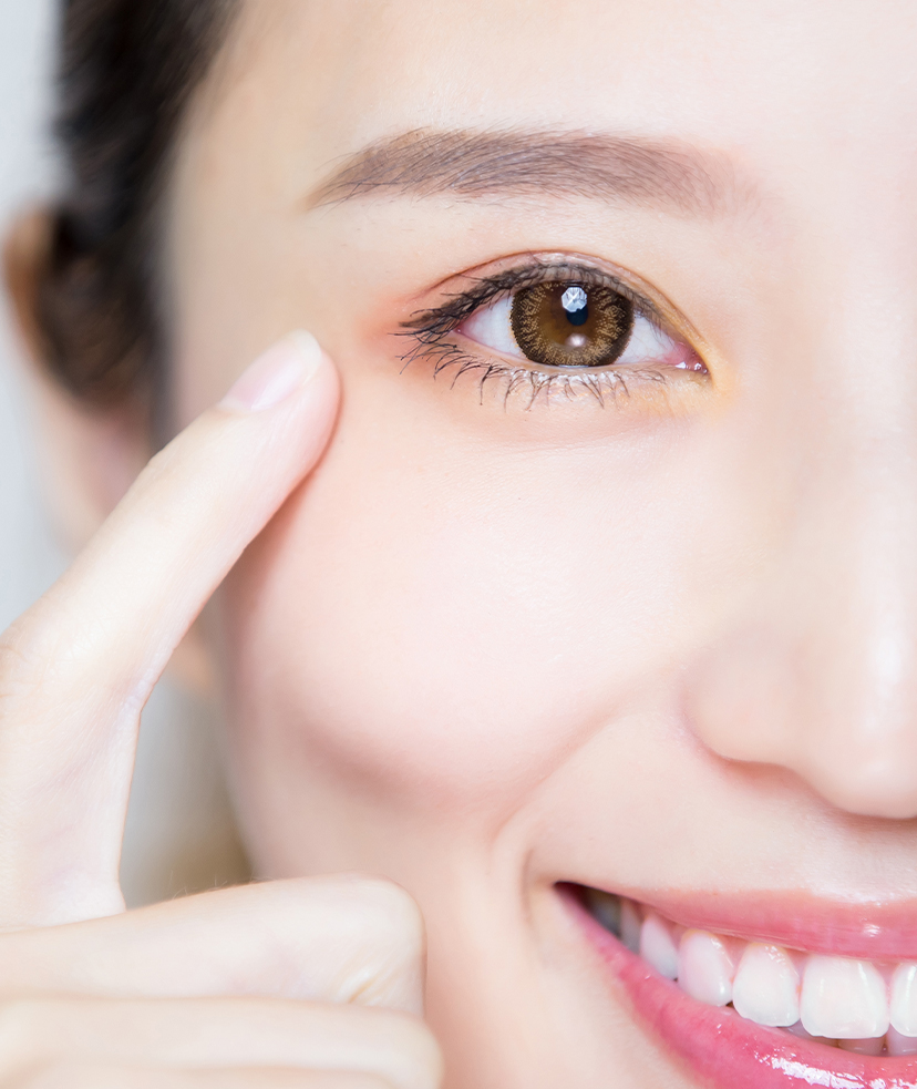 Photo of a woman's brown eye